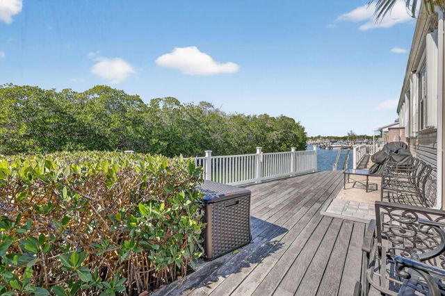 5367 Montego Circle, Hutchinson Island, FL 34949