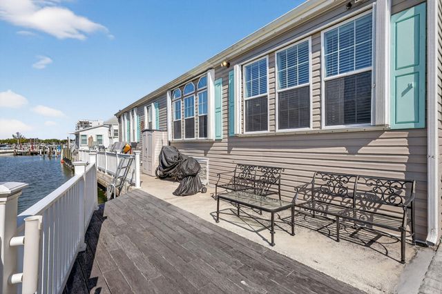 5367 Montego Circle, Hutchinson Island, FL 34949