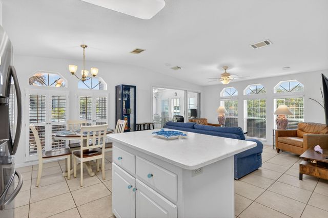5367 Montego Circle, Hutchinson Island, FL 34949