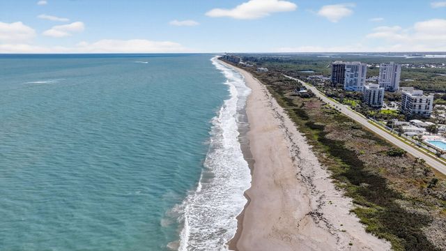 5367 Montego Circle, Hutchinson Island, FL 34949