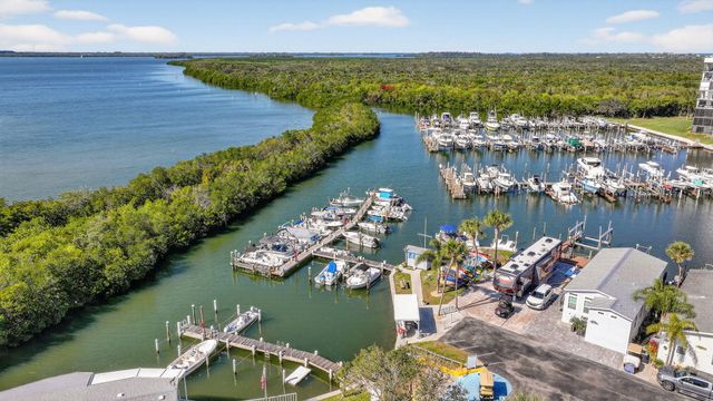 5367 Montego Circle, Hutchinson Island, FL 34949