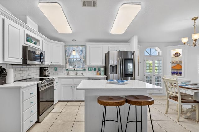 5367 Montego Circle, Hutchinson Island, FL 34949