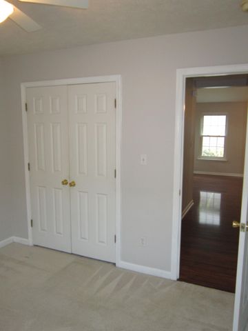 332 Ella Rae Lane, Lexington, KY 40511