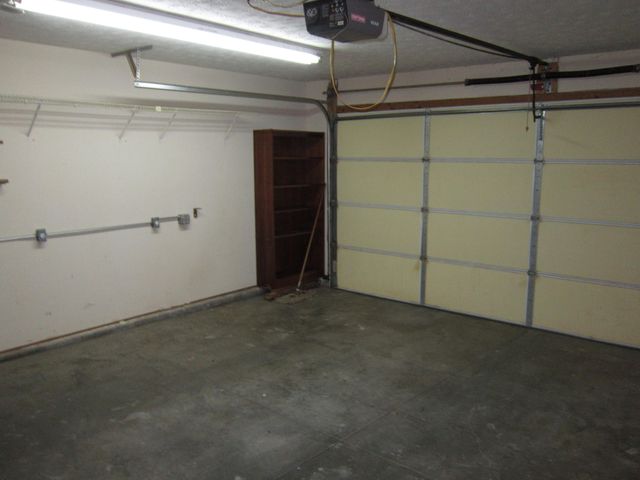 332 Ella Rae Lane, Lexington, KY 40511