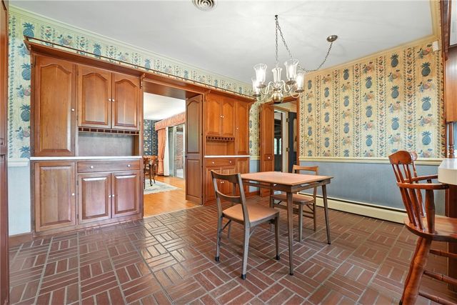 2560 Blossom Ln, Neshannock Twp, PA 16105