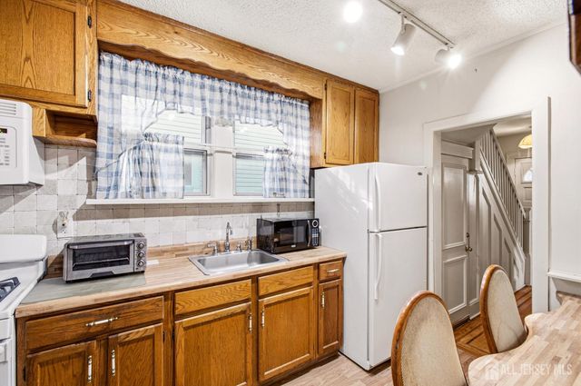 248 Tom Hunter Road, Fort Lee, NJ 07024