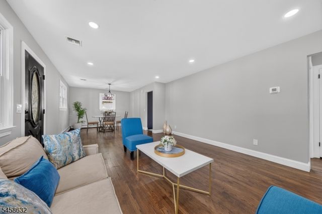 173 Howe Pl, Piscataway Twp., NJ 08854