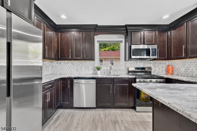 173 Howe Pl, Piscataway Twp., NJ 08854
