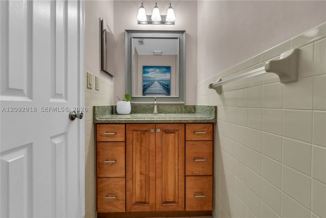 663 Ponce De Leon Dr 2, Fort Lauderdale, FL 33316