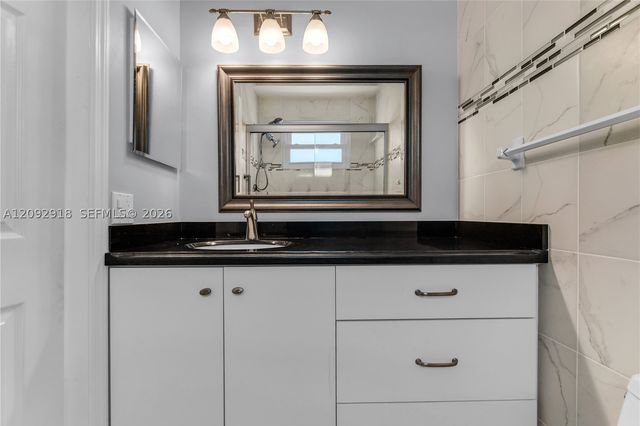 663 Ponce De Leon Dr 2, Fort Lauderdale, FL 33316