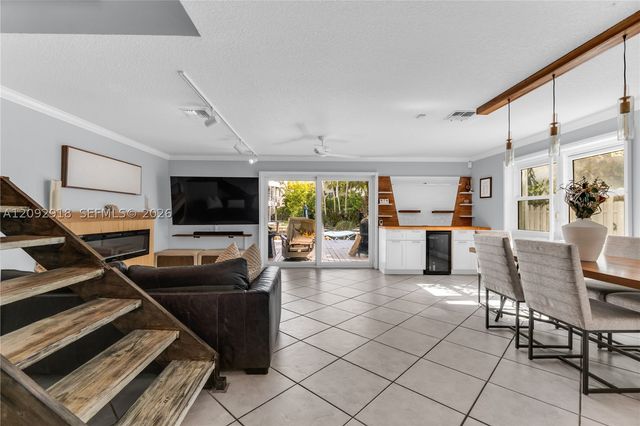 663 Ponce De Leon Dr 2, Fort Lauderdale, FL 33316