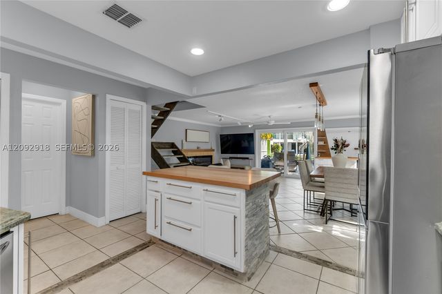 663 Ponce De Leon Dr 2, Fort Lauderdale, FL 33316