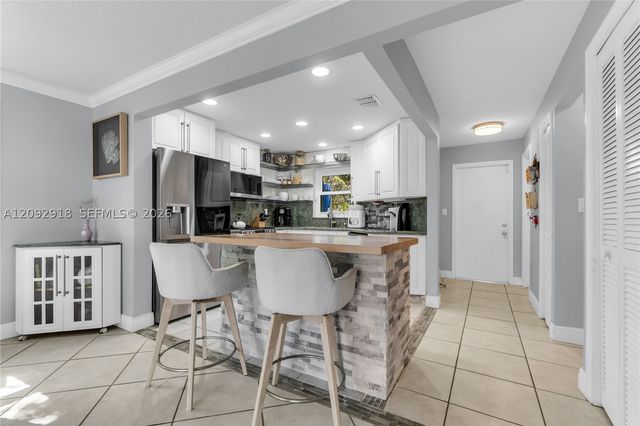 663 Ponce De Leon Dr 2, Fort Lauderdale, FL 33316