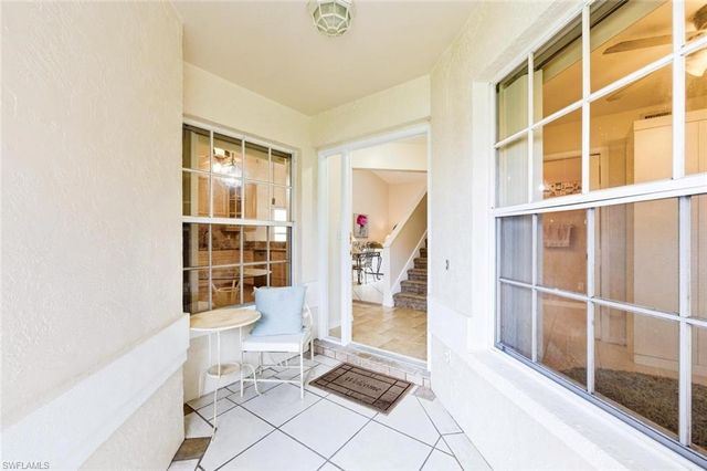 4718 Via Carmen, Naples, FL 34105