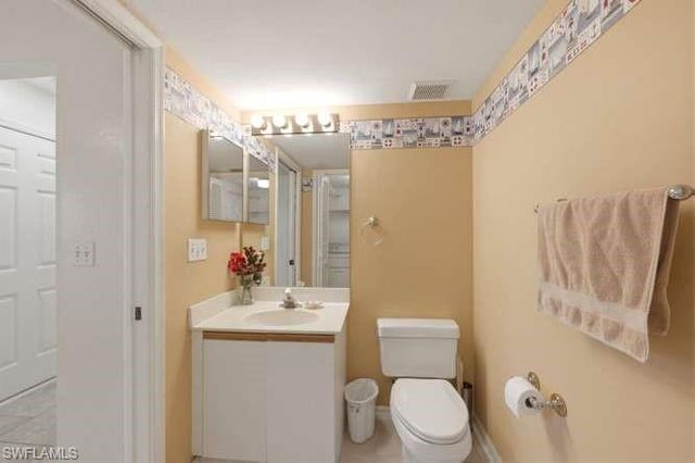 4718 Via Carmen, Naples, FL 34105