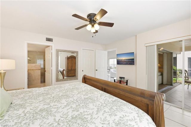 4718 Via Carmen, Naples, FL 34105