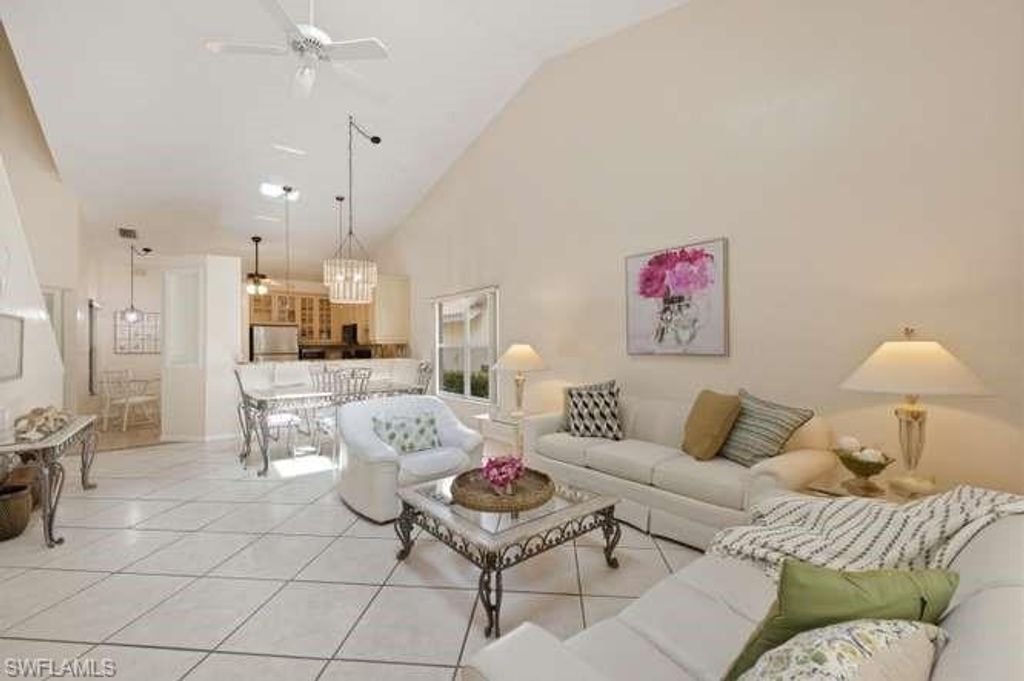 4718 Via Carmen, NAPLES, FL 34105 — photo 2