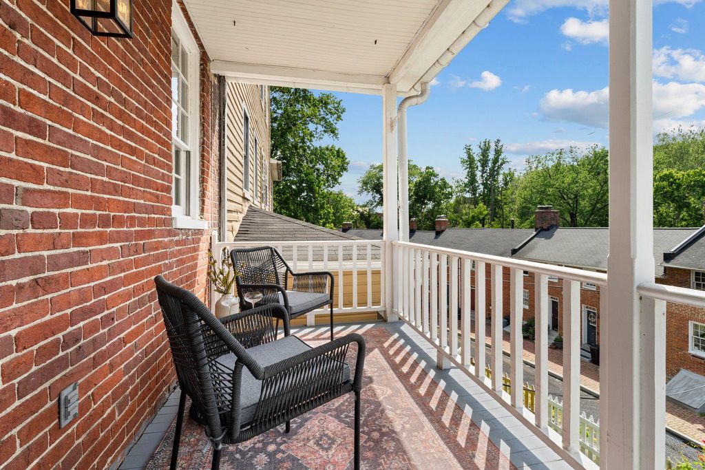 Image 14 of property listing at 759 OELLA AVE, Ellicott City, MD 21043