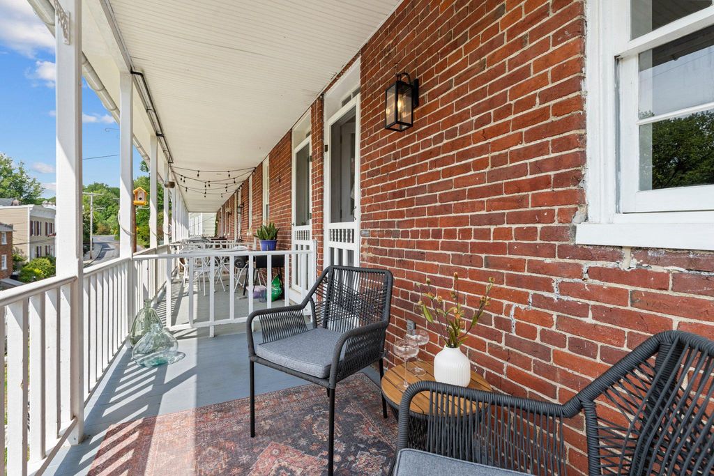 Image 25 of property listing at 759 OELLA AVE, Ellicott City, MD 21043