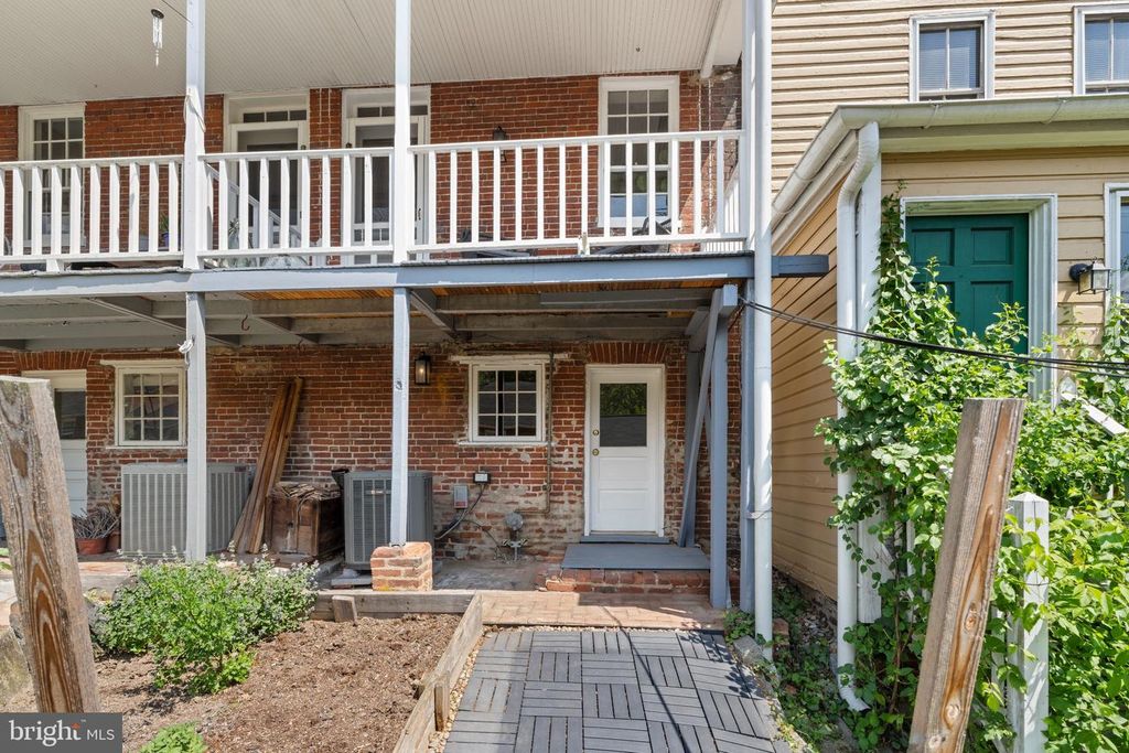 Image 35 of property listing at 759 OELLA AVE, Ellicott City, MD 21043