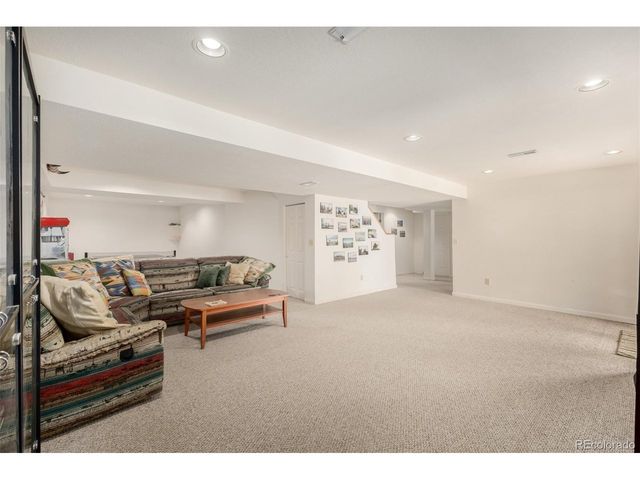 707 Huntington Pl, Highlands Ranch, CO 80126