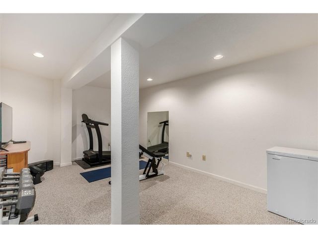 707 Huntington Pl, Highlands Ranch, CO 80126