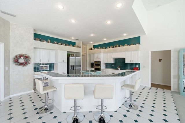 85 KELLEYS TRAIL, Oldsmar, FL 34677