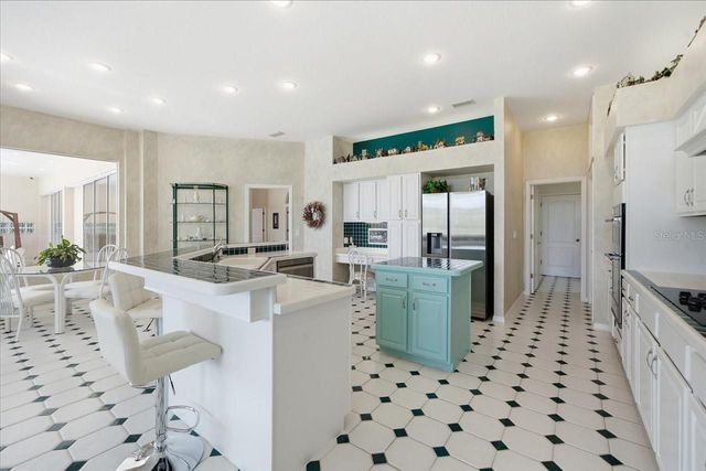 85 KELLEYS TRAIL, Oldsmar, FL 34677
