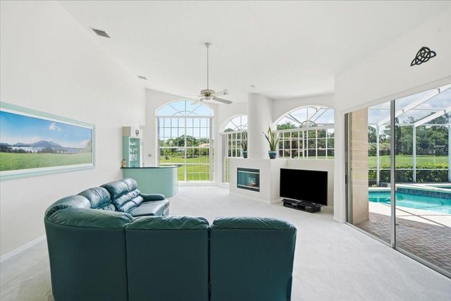 85 KELLEYS TRAIL, Oldsmar, FL 34677