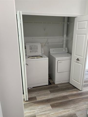 165 Hunters Lane 61, Rockford, MI 49341
