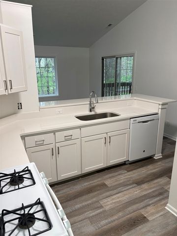 165 Hunters Lane 61, Rockford, MI 49341