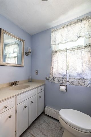 148 South St, Reading, MA 01867