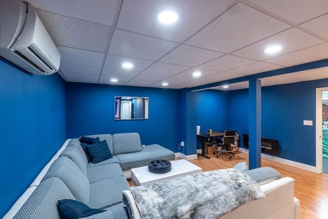 148 South St, Reading, MA 01867