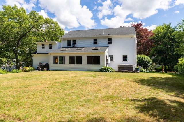 148 South St, Reading, MA 01867