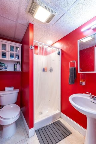 148 South St, Reading, MA 01867