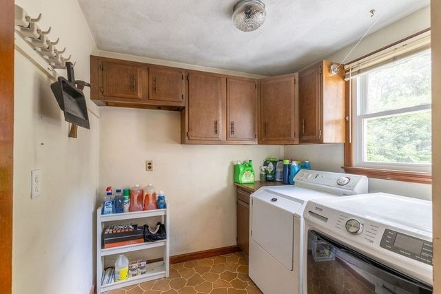 148 South St, Reading, MA 01867