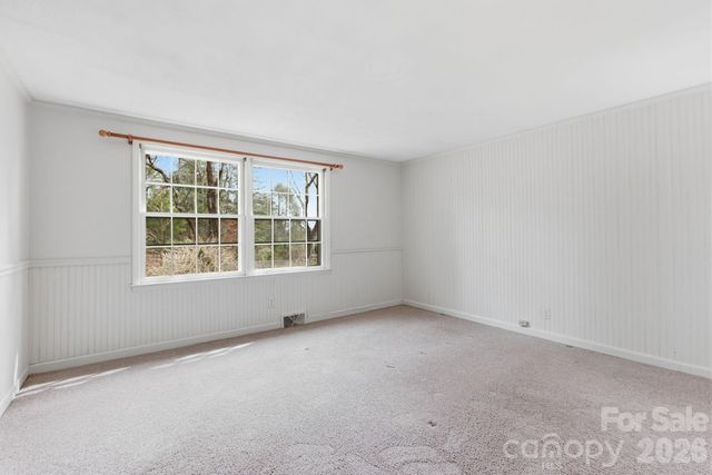 190 School Road, Asheville, NC 28806