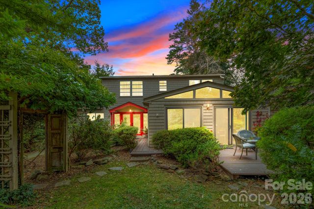 190 School Road, Asheville, NC 28806