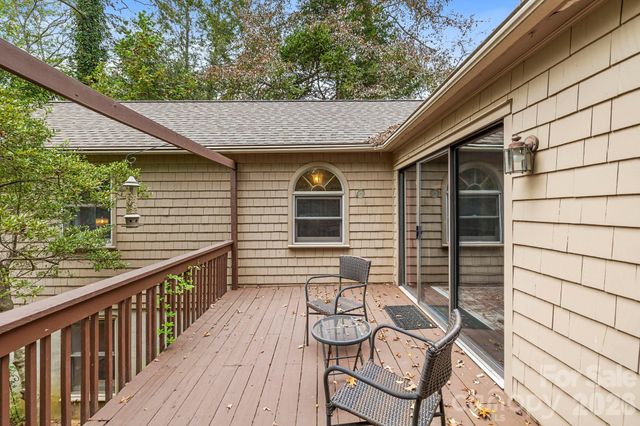 190 School Road, Asheville, NC 28806