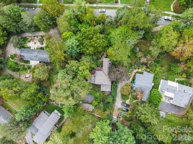 190 School Road, Asheville, NC 28806