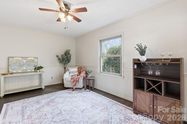 190 School Road, Asheville, NC 28806