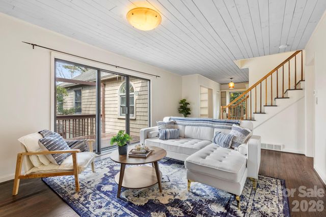 190 School Road, Asheville, NC 28806