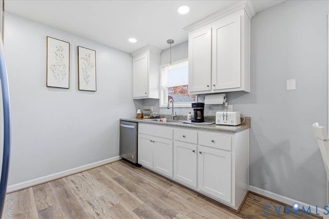 3111 Holly Ave, Colonial Heights, VA 23834