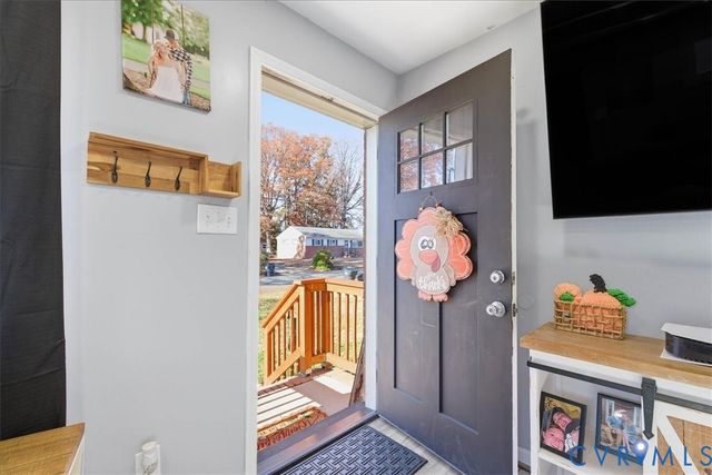 3111 Holly Ave, Colonial Heights, VA 23834