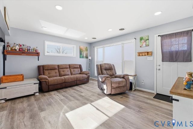 3111 Holly Ave, Colonial Heights, VA 23834