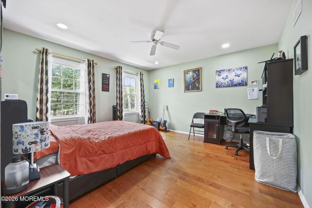 78 Henderson Road, Kendall Park, NJ 08824