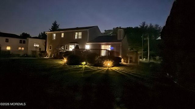 78 Henderson Road, Kendall Park, NJ 08824