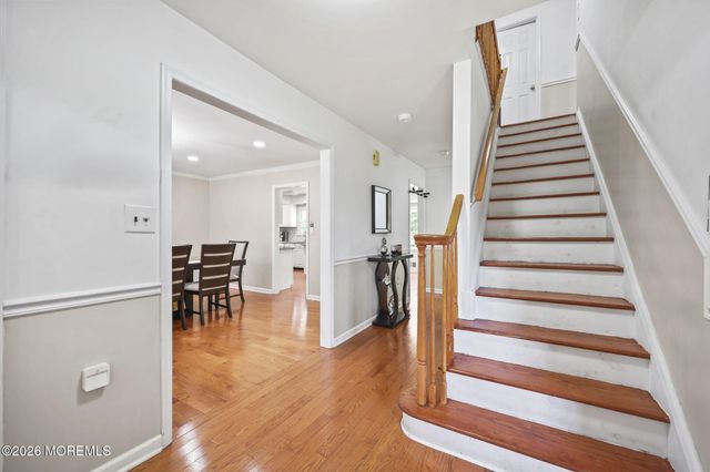 78 Henderson Road, Kendall Park, NJ 08824