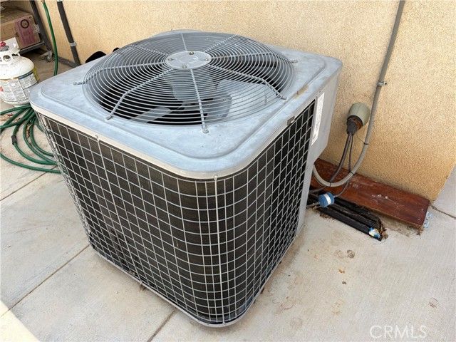 11830 Wolcott, Adelanto, CA 92301