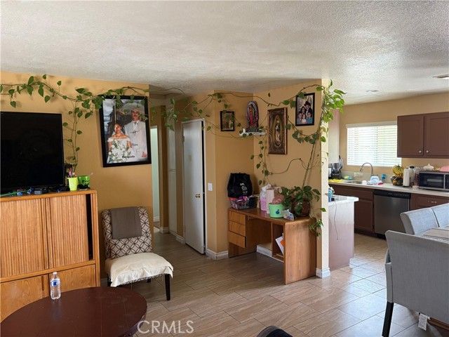 11830 Wolcott, Adelanto, CA 92301